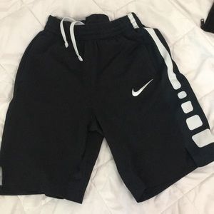 Boys nike basketball shorts